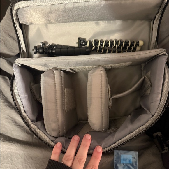 SOLD. Canon Rebel T3 - Picture 9 of 13